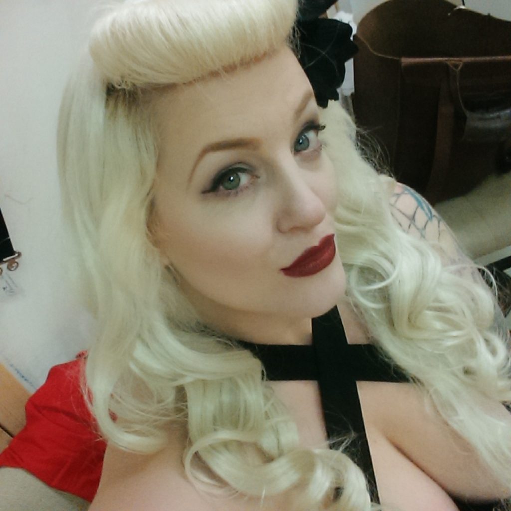 Pouty mobile phone selfie. Yeah thats me!