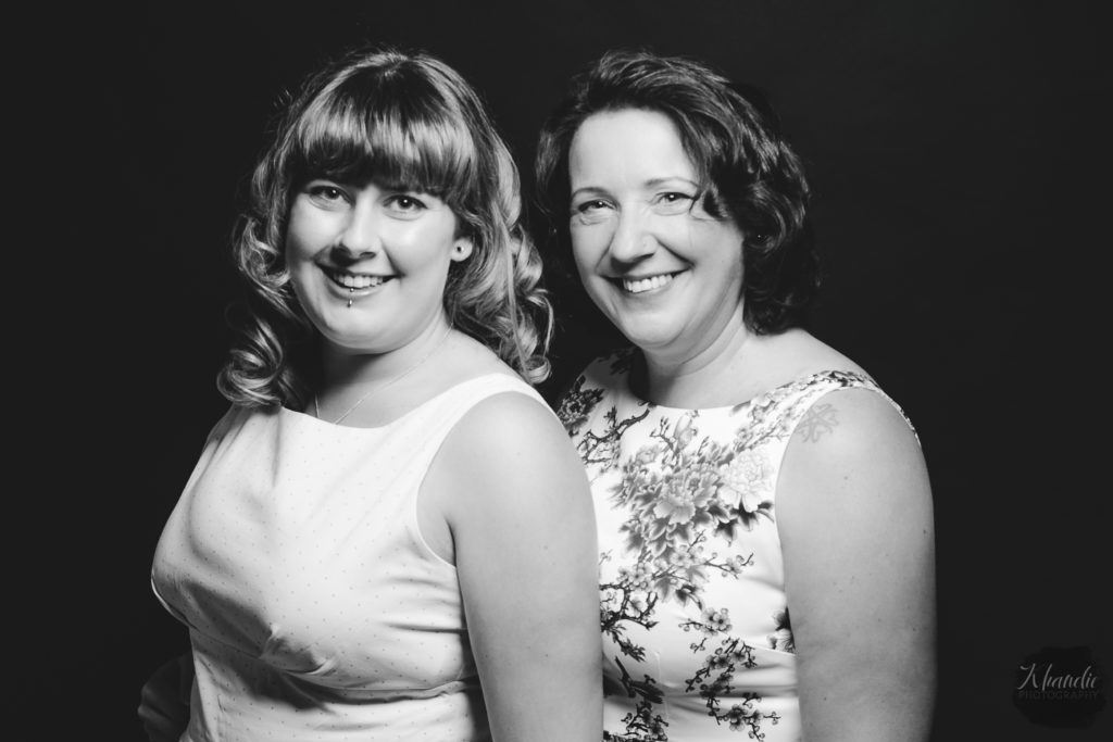 mother, daughter, northampton, khandie photography, family, portrait, photo, photography, photo, shoot, session, northampton,