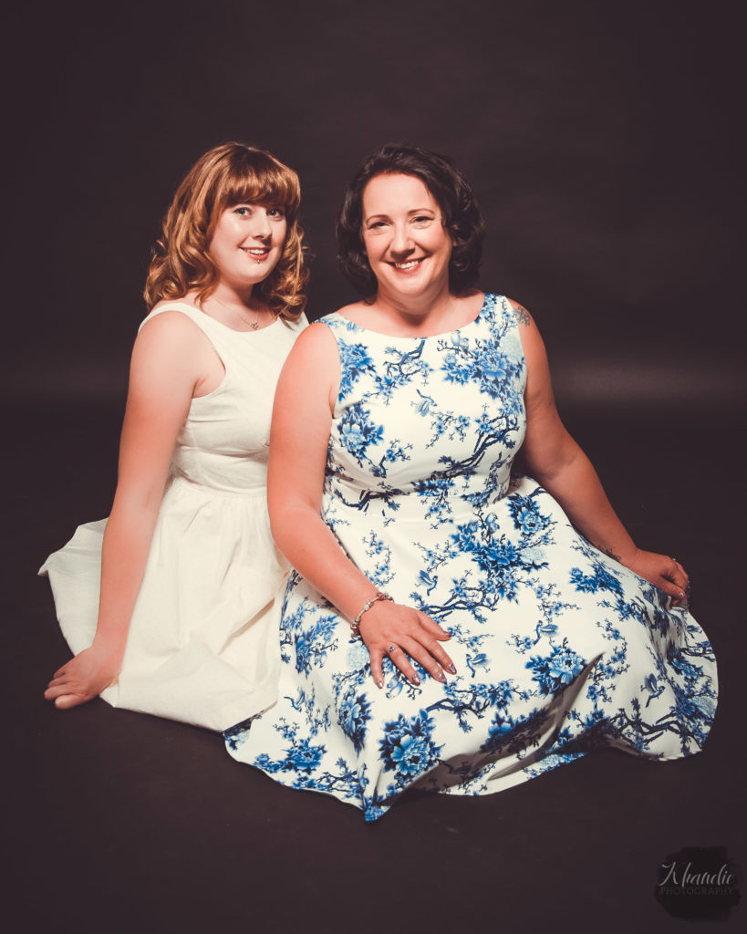 mother, daughter, northampton, khandie photography, family, portrait, photo, photography, photo, shoot, session, northampton,