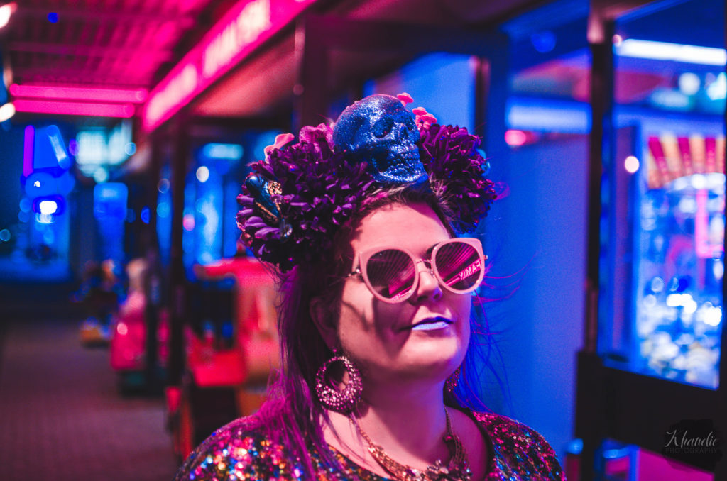 pinkie t'boo, burlesque. portrait. photographer. beach. neon. lights. fairy. felixstowe, khandie, photography, 