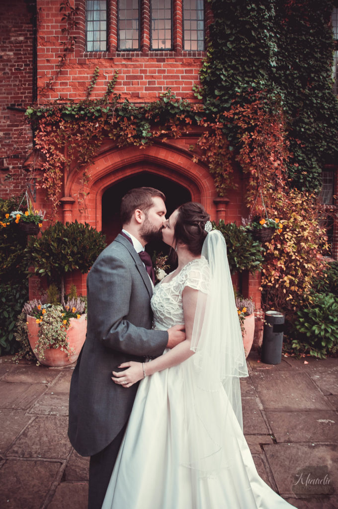 wedding, suffolk, woodbridge, woodhall manor, bride, photography, photographer, 