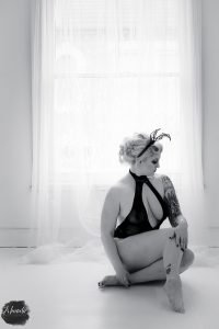 boudoir, lingerie, khandie photography, photographer, modern, classy, northampton, northants.