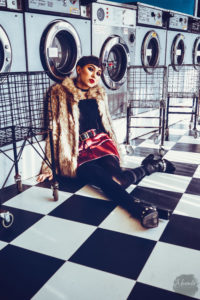 fashion, northampton, nataria, northants, laundromat, laundrette, high street, monochrome, 50s, 60s, styled, khandie, photographer, photography,
