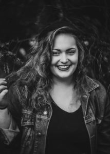 portrait, photography, photo, blue hair, model, plus size, northampton, photographer, photography, location, outside, delapre, nature, natural light, northants,