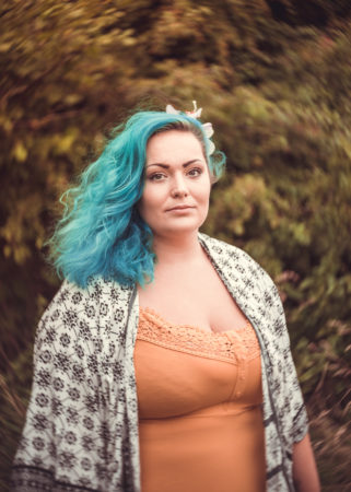natural light, mono, monochrome, curve model, plus size model, plus size, fashion, vintage, pinup, retro, northants, northampton, northamptonshire, khandie, photographer, photography, nikon, portrait,