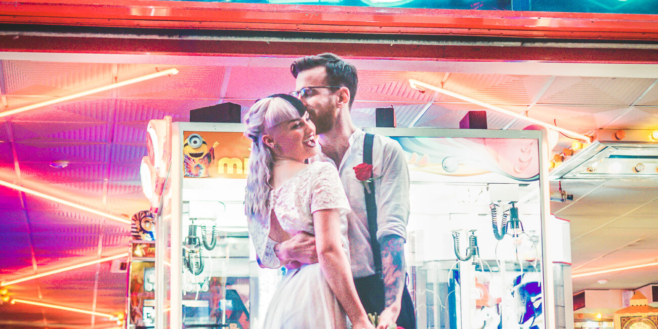 wedding photography neon alt