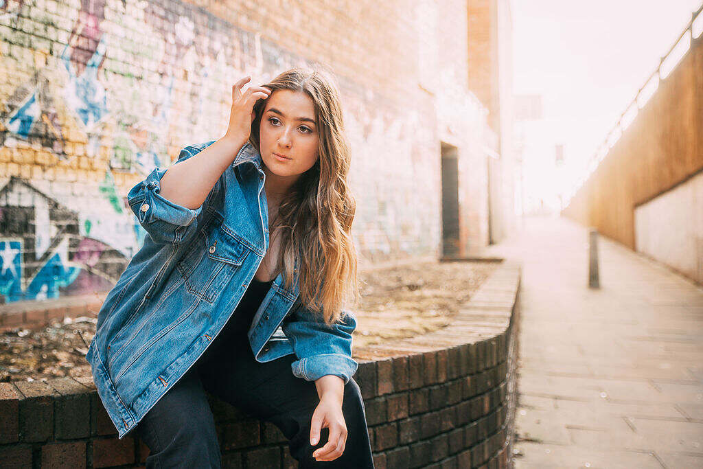 teen portrait backlit northampton photographer photography natural light