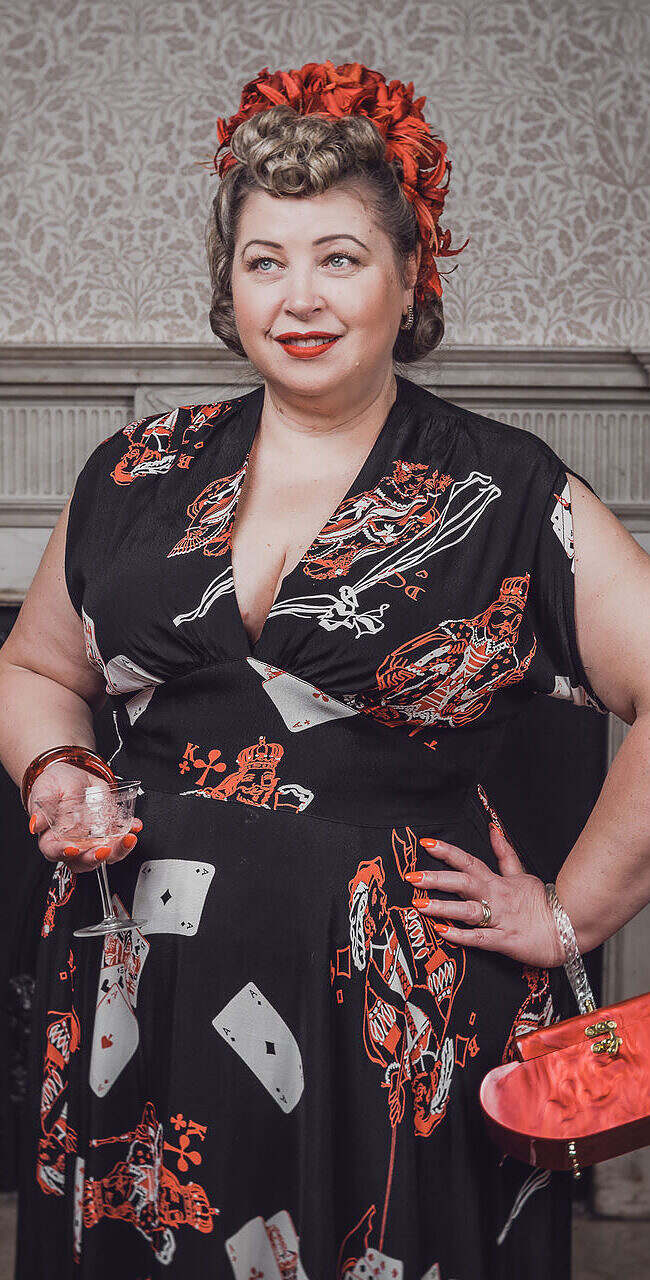 vintage lensbaby portrait fashion khandie